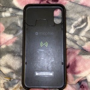 Mophie IPhone X charging case